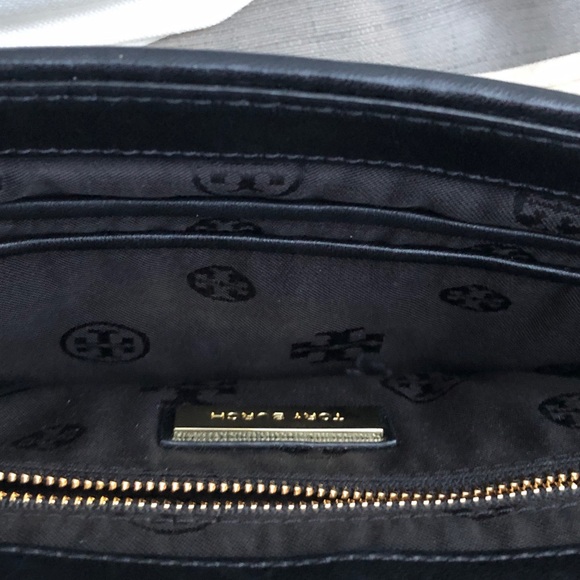 188. Tory Burch Alexa Clutch - Picture 8 of 9